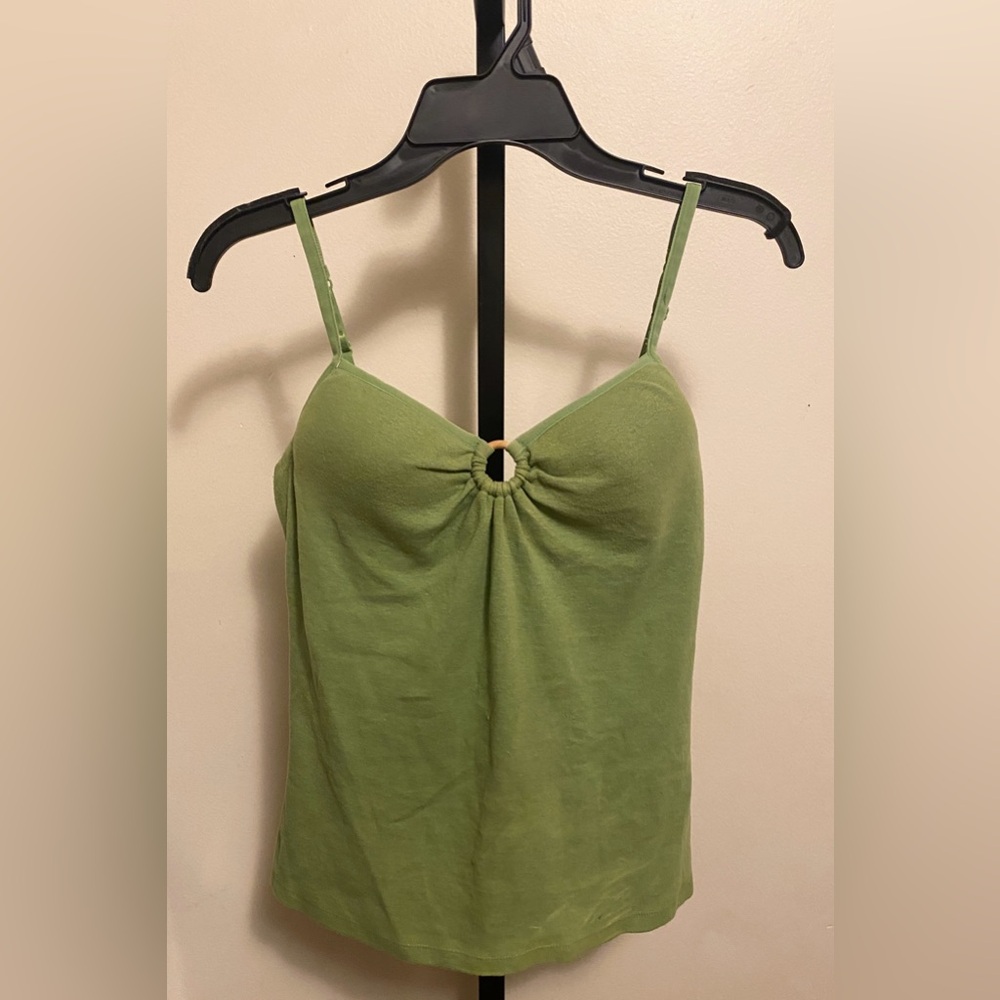 Basic Editions Green Sleeveless Top - Size Medium with Wooden Ring